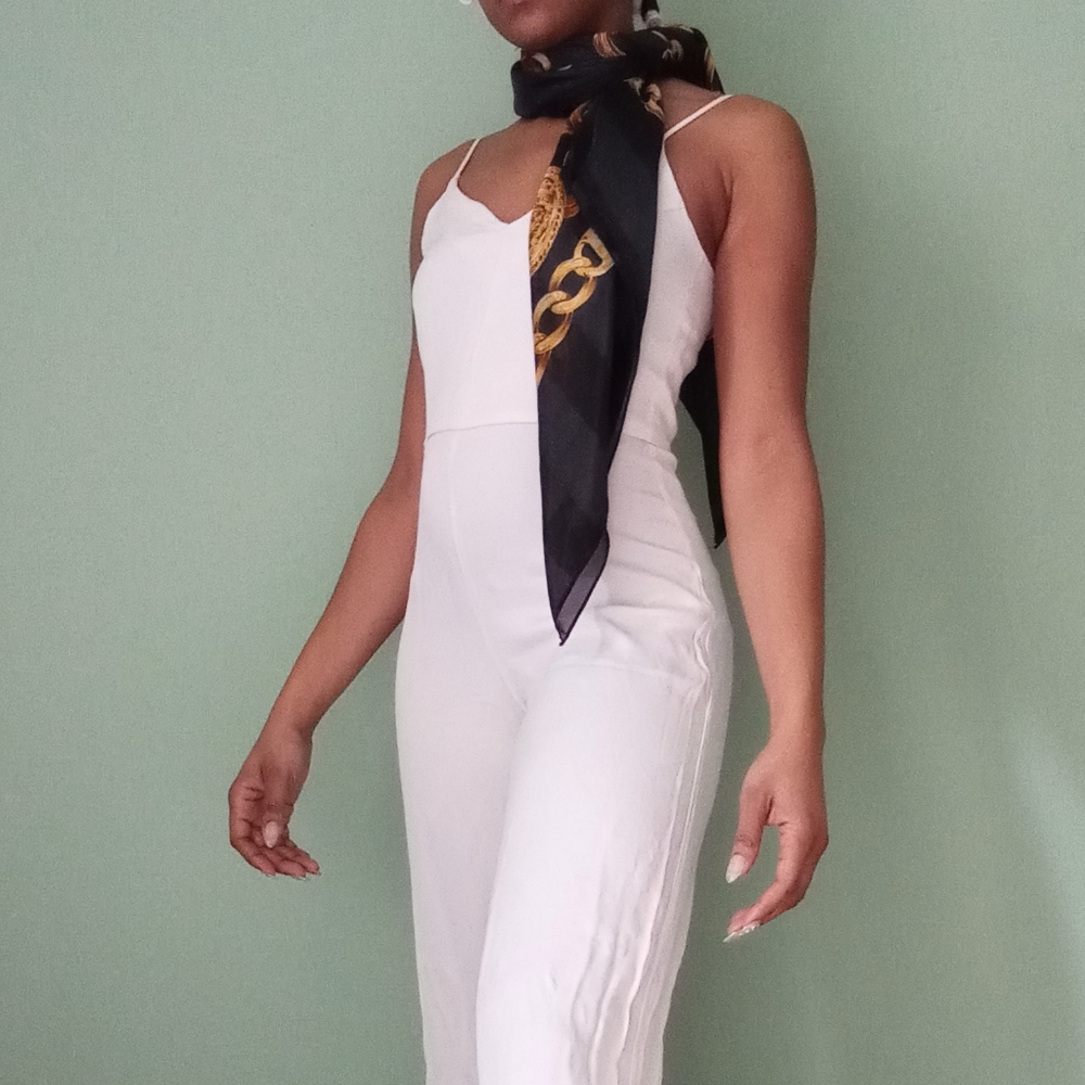 Women's black gold jewelry printed scarf